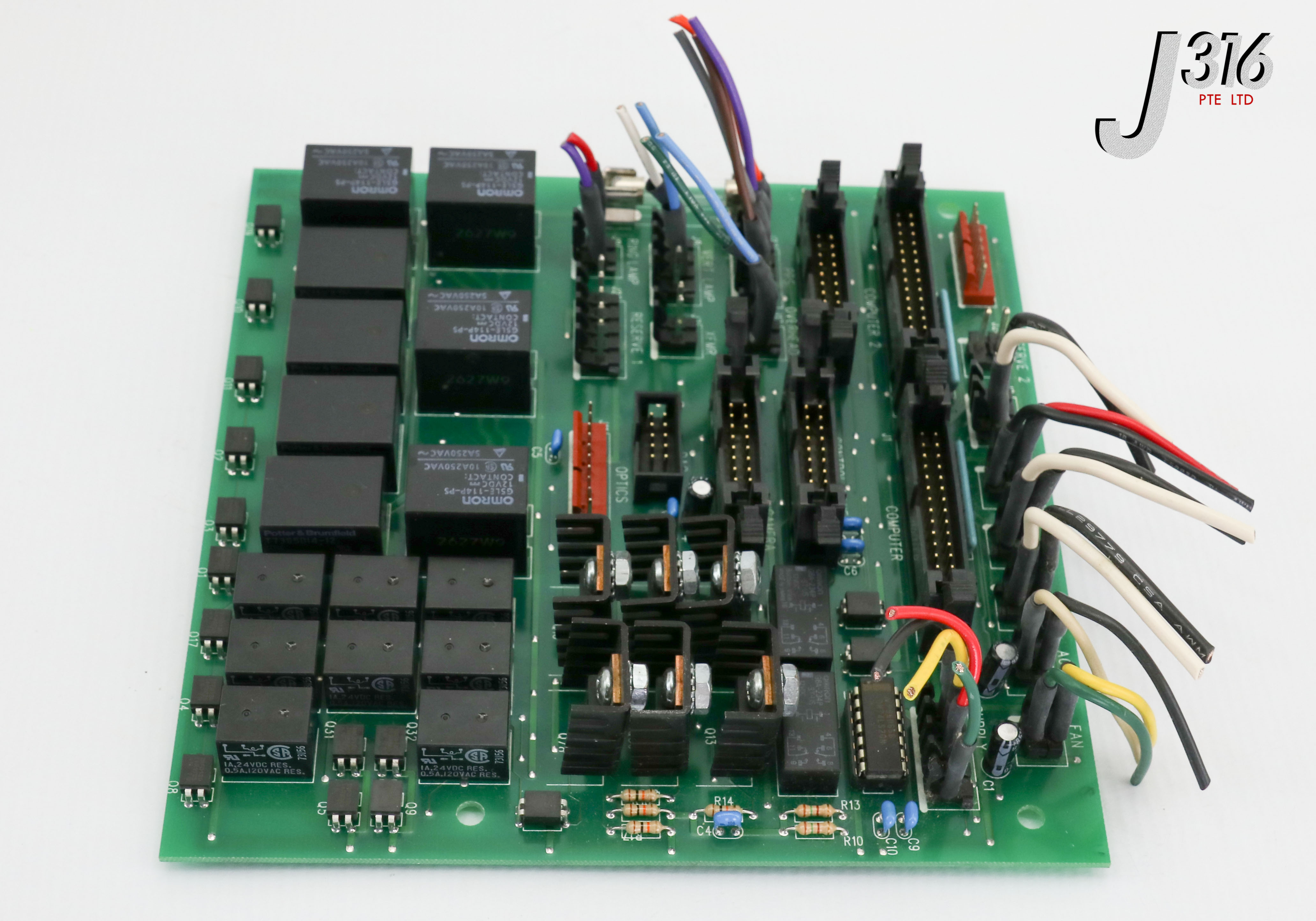 サンプル 19667 HYPERVISION INC PCB ASSY, COMPUTER INTERFACE CARD POWER TRAY